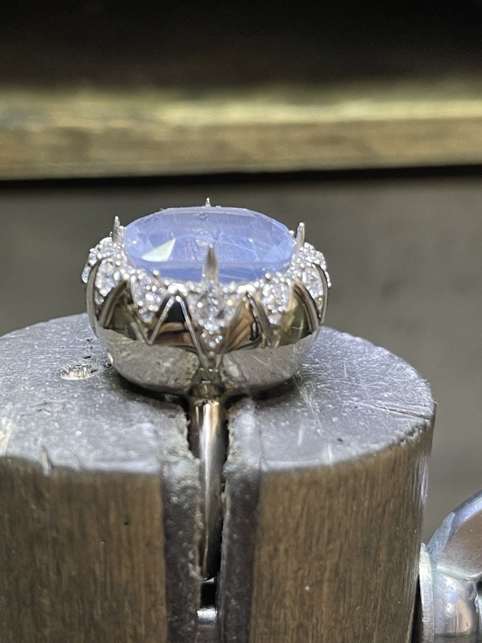 Ремонт ювелирных украшений в Реутове — лазерная пайка, закрепка камней, реставрация